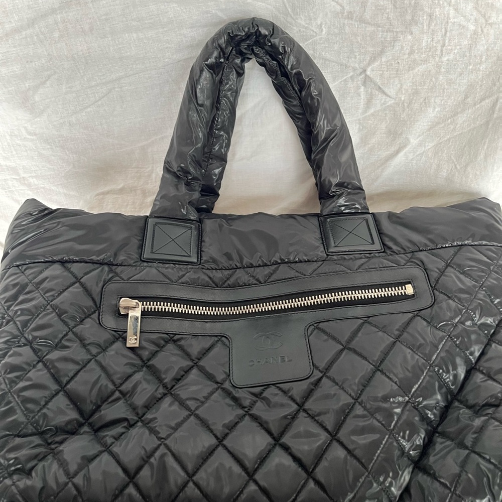 CHANEL Black Quilted Tote Bag